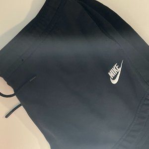 Black Nike Sweat Shorts - Midrise